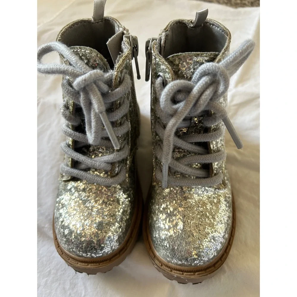 Old Navy Kids Silver Glitter Combat Boots‎ Size 6 Toddler Side Zip Lace Up